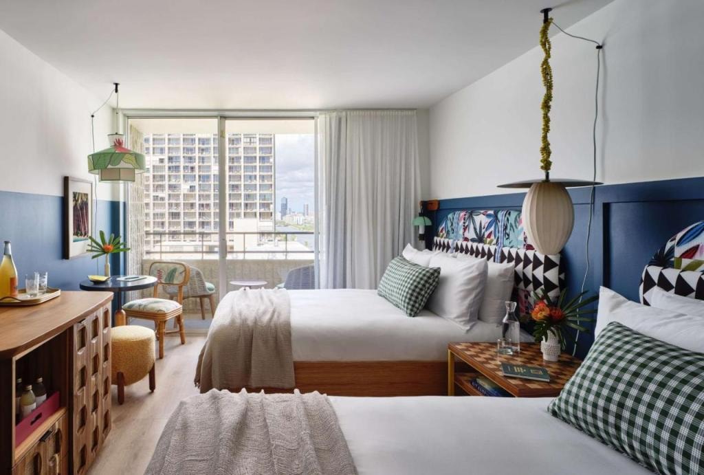 Wayfinder Waikiki - Voted Top 10 Best Hotels in Hawaii!