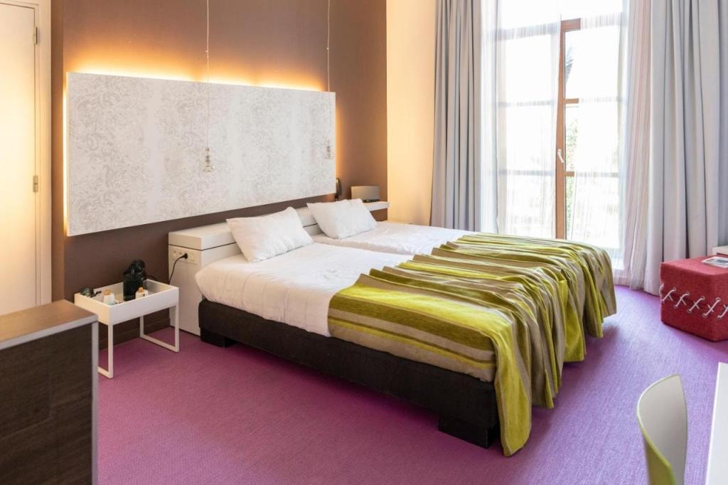 Eburon Hotel