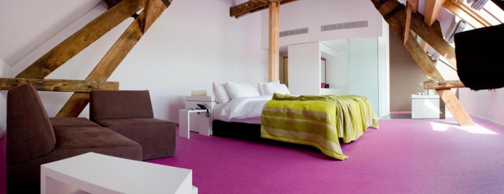 Eburon Hotel