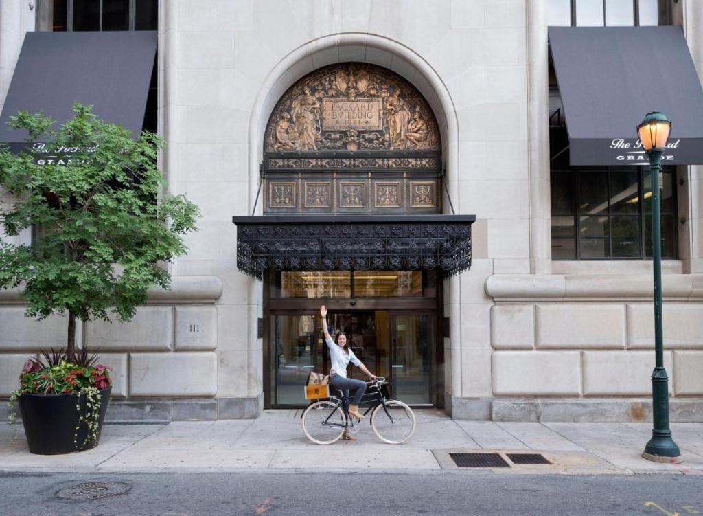 ROOST Midtown