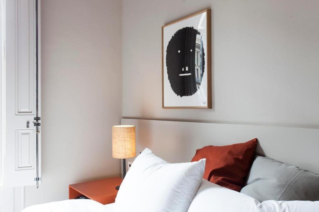 DestinationBCN - Universitat Rooms