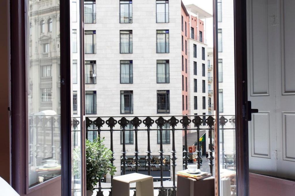 DestinationBCN - Universitat Rooms