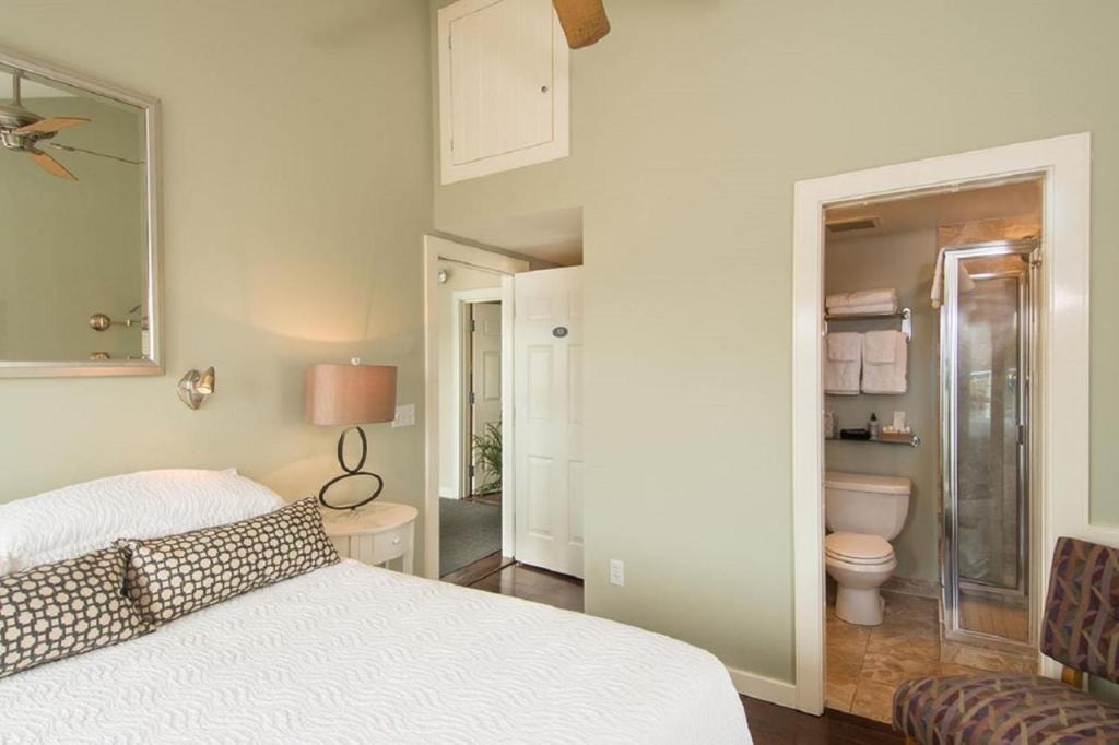 8 Dyer Hotel, Provincetown