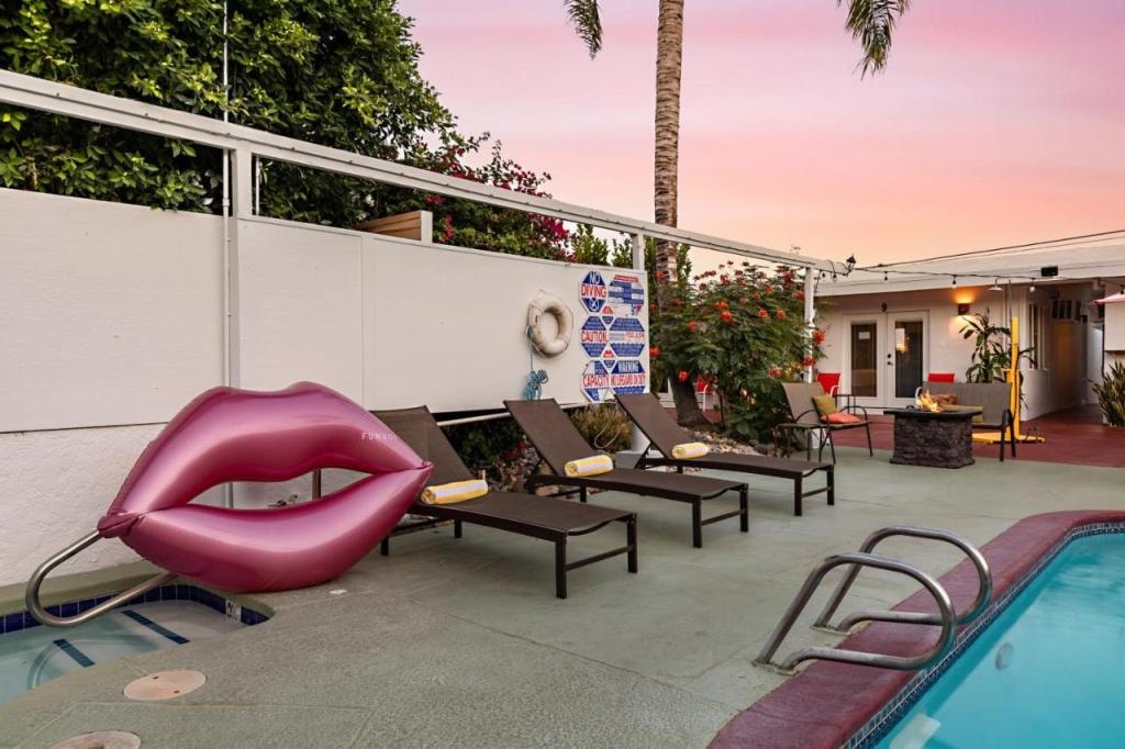 Float Palm Springs - Adults Only