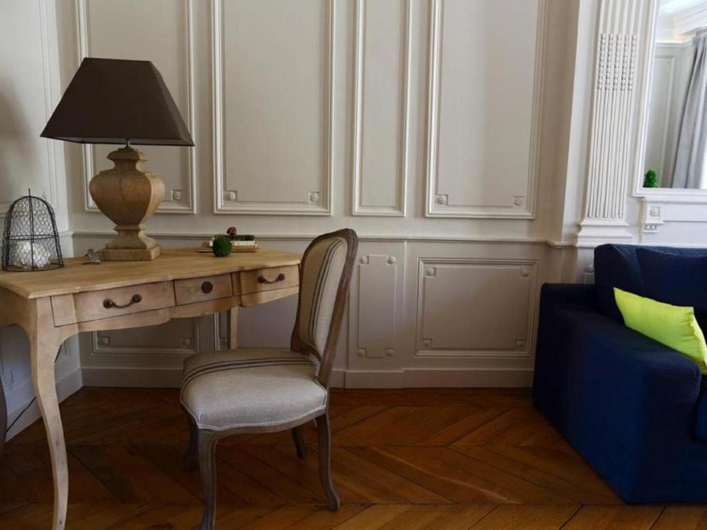 41 Maufoux By Bruno Colin