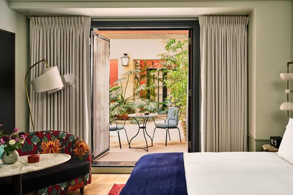 Hotel Per La, Autograph Collection