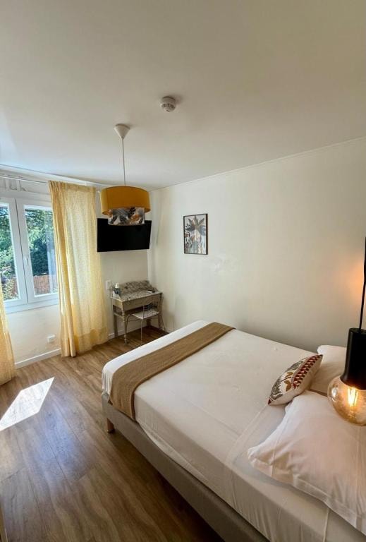 Logis Hotel Le Blason de Provence, Monteux