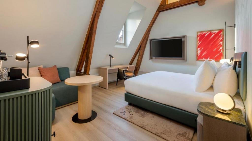 The College Hotel Amsterdam, Autograph Collection