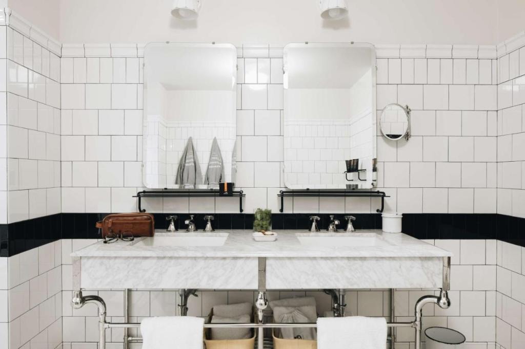 Chicago Athletic Association, part of Hyatt