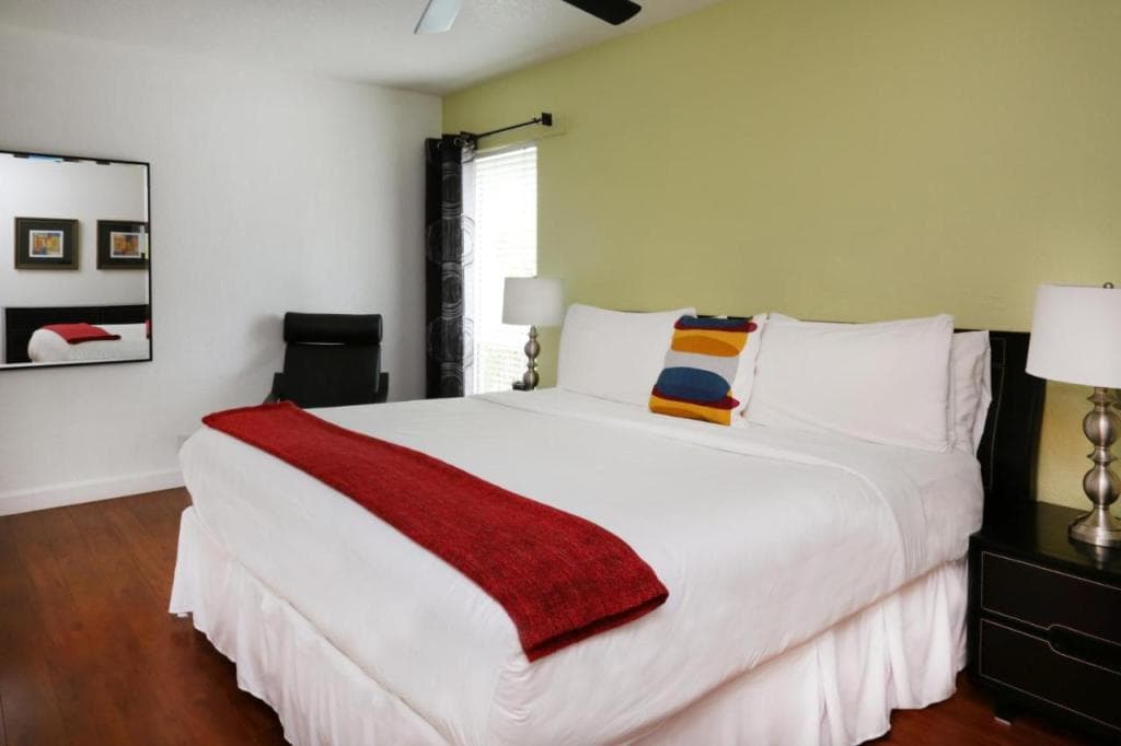 The Cabanas Guesthouse & Spa - Gay Resort catering to Gay Men, Fort Lauderdale, Wilton Manors