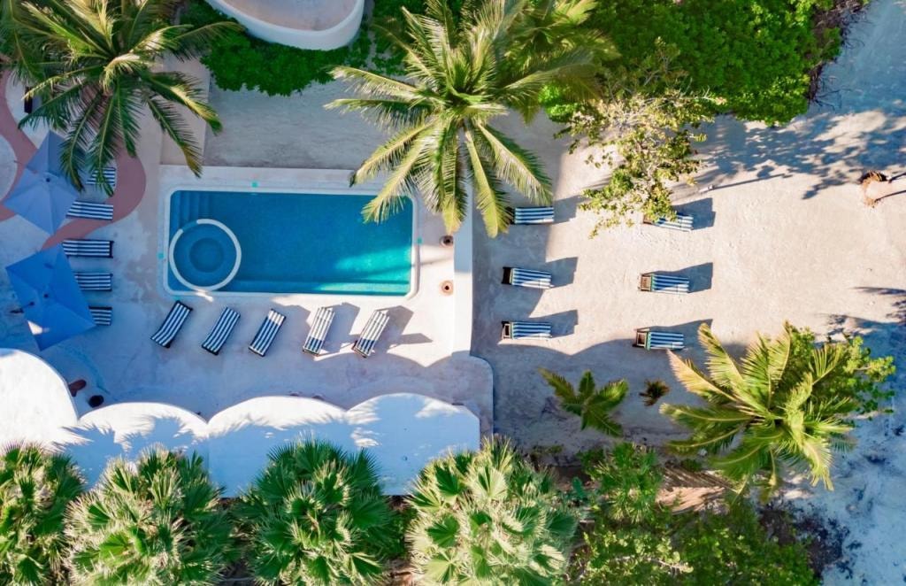 Beachfront Hotel Boutique DK
