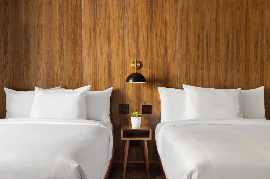 Grayson Hotel