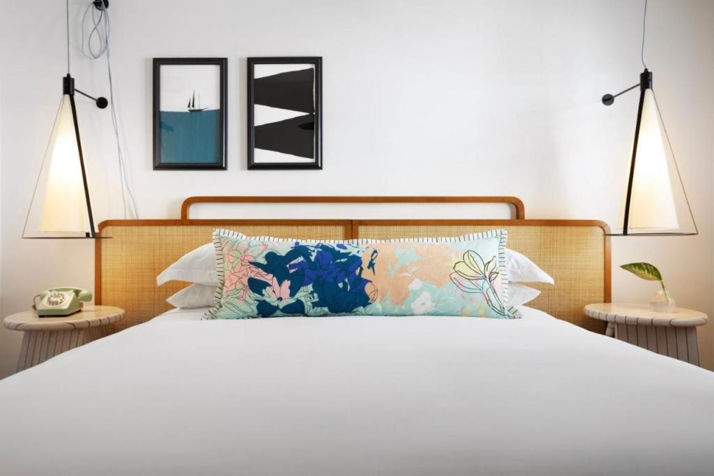 Ella's Cottages - Key West Historic Inns