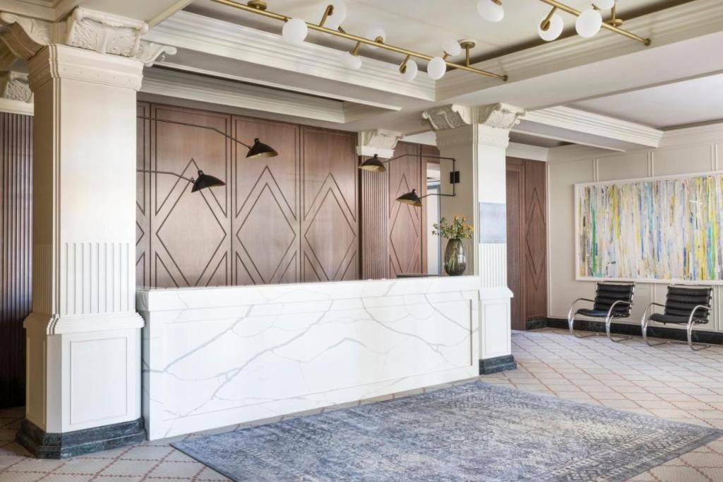 Kimpton Cottonwood Hotel by IHG