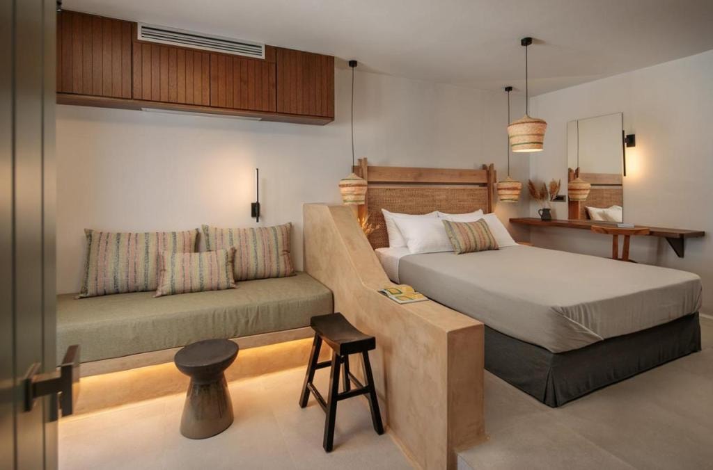 "Makava Suites" Your Luxe Urban Sanctuary