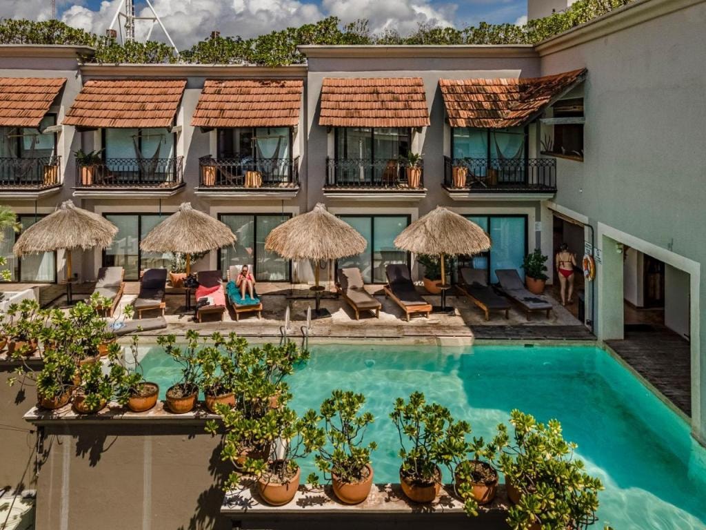Caribbean Paradise Hotel & Spa - 5th Avenue