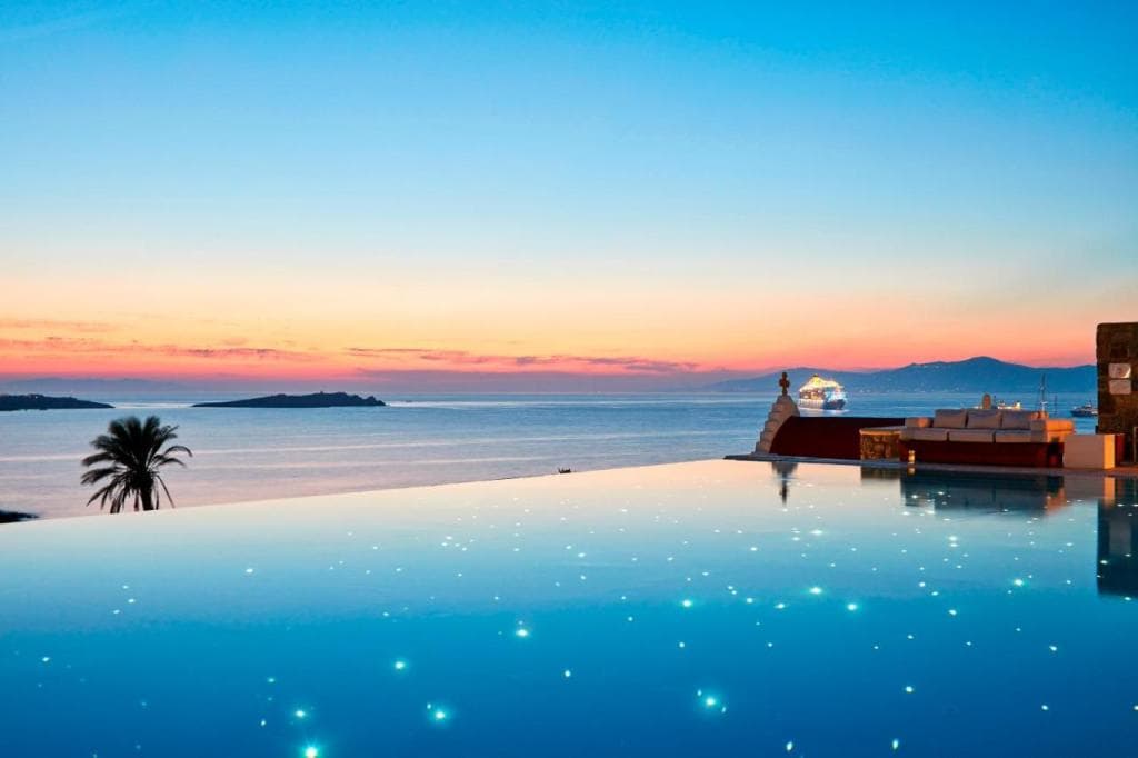 Bill & Coo Mykonos -The Leading Hotels of the World