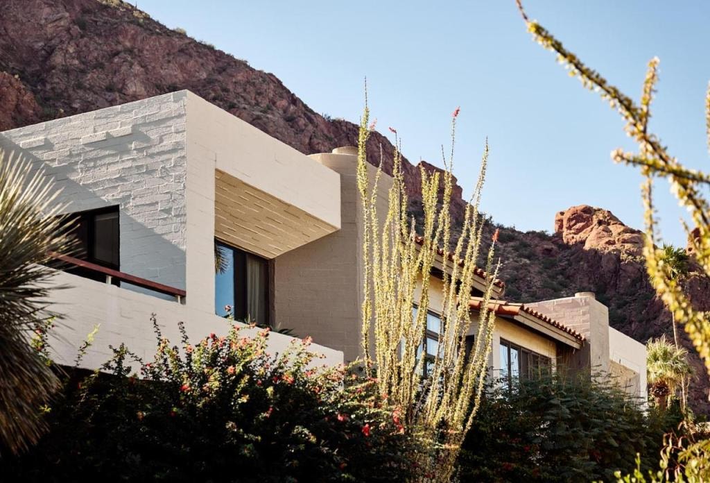 Sanctuary Camelback Mountain, A Gurney's Resort and Spa