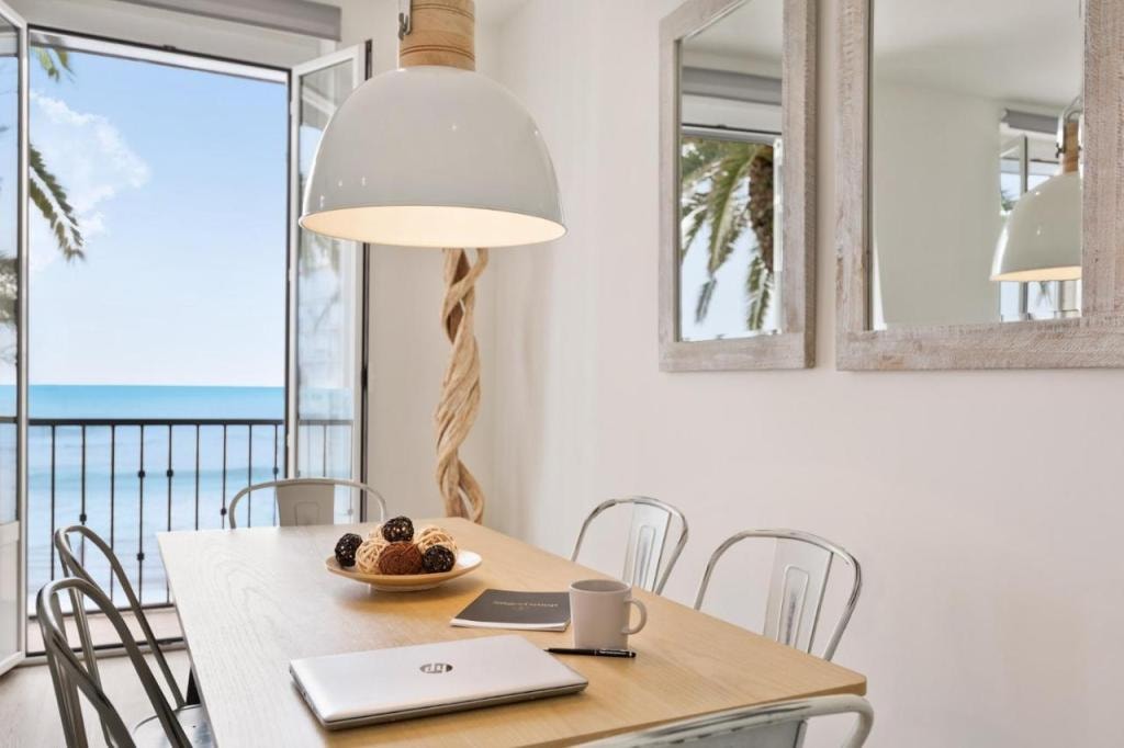 Sitges Group Beach Dreams