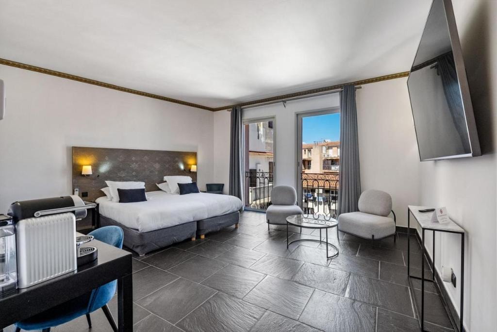 Hotel POZZO DI BORGO