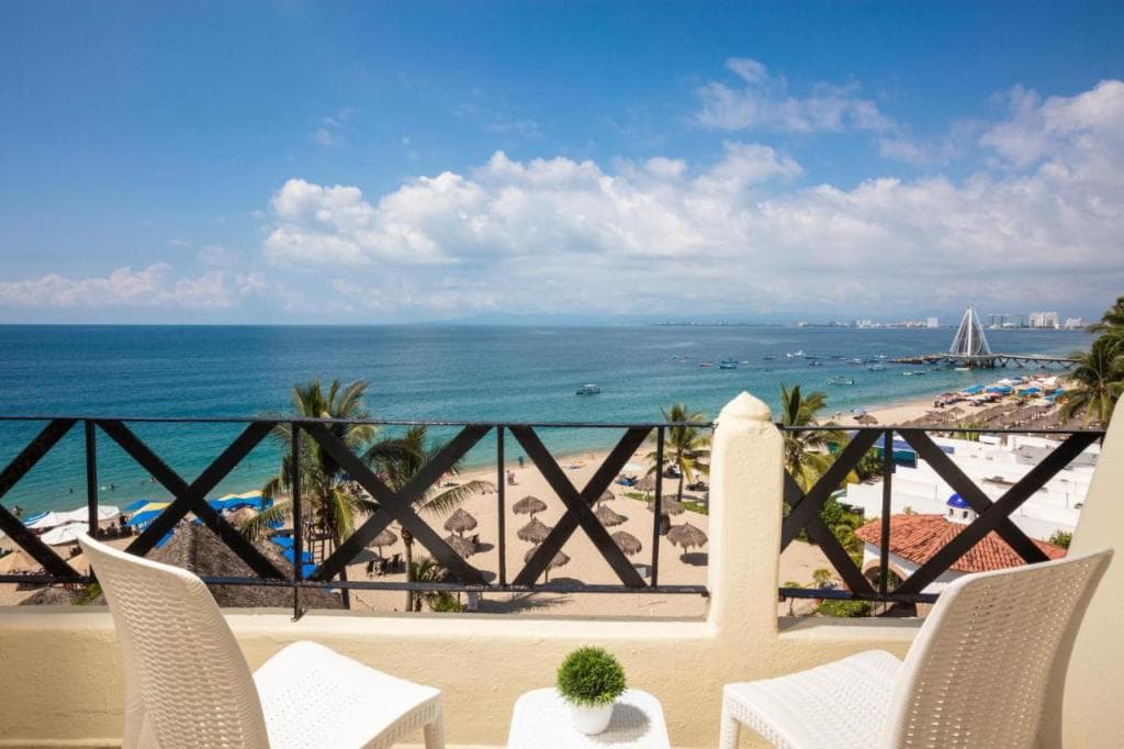 Blue Chairs Beachfront Resort Puerto Vallarta - Adults Only, Puerto Vallarta, Romantic Zone