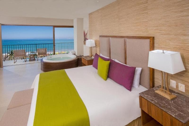 Almar Resort Luxury LGBT Experience by Mantamar Beach Club, Puerto Vallarta, Romantic Zone