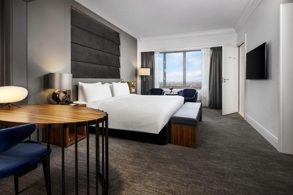 Hotel Okura Amsterdam – The Leading Hotels of the World