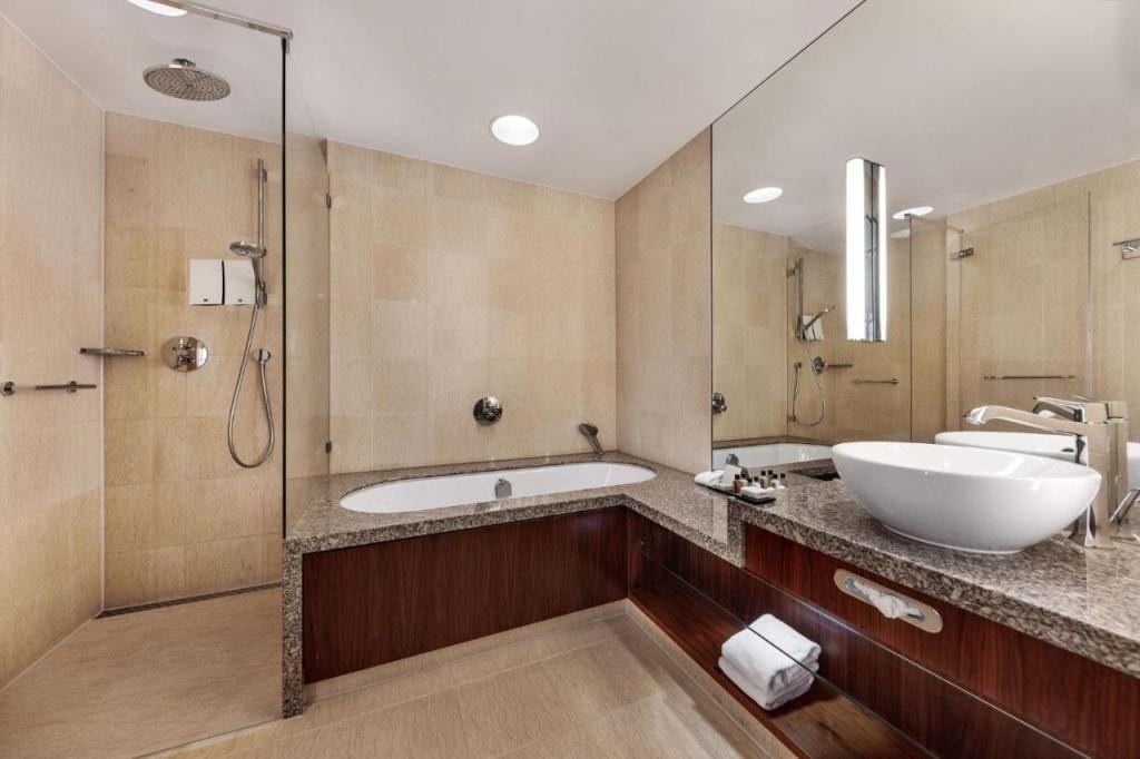 Hotel Okura Amsterdam – The Leading Hotels of the World
