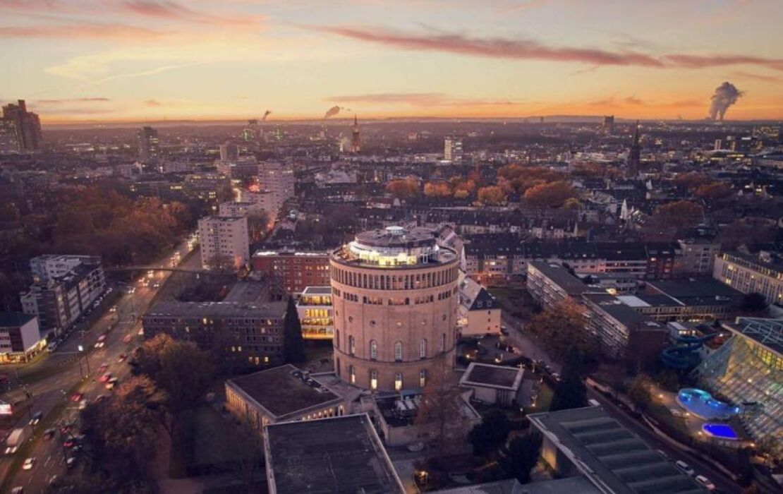 Wasserturm Hotel Cologne, Curio Collection by Hilton