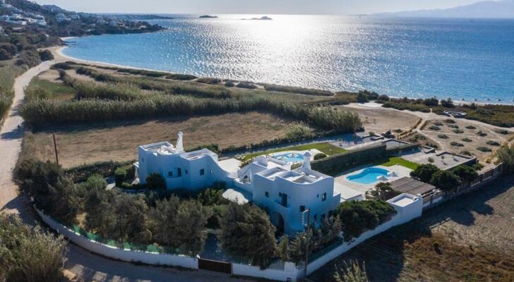 Aqua Breeze Villas on the beach