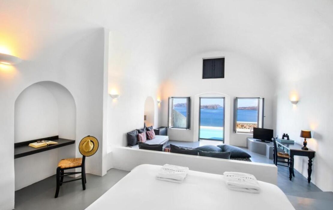 Grand Ambassador Santorini Hotel