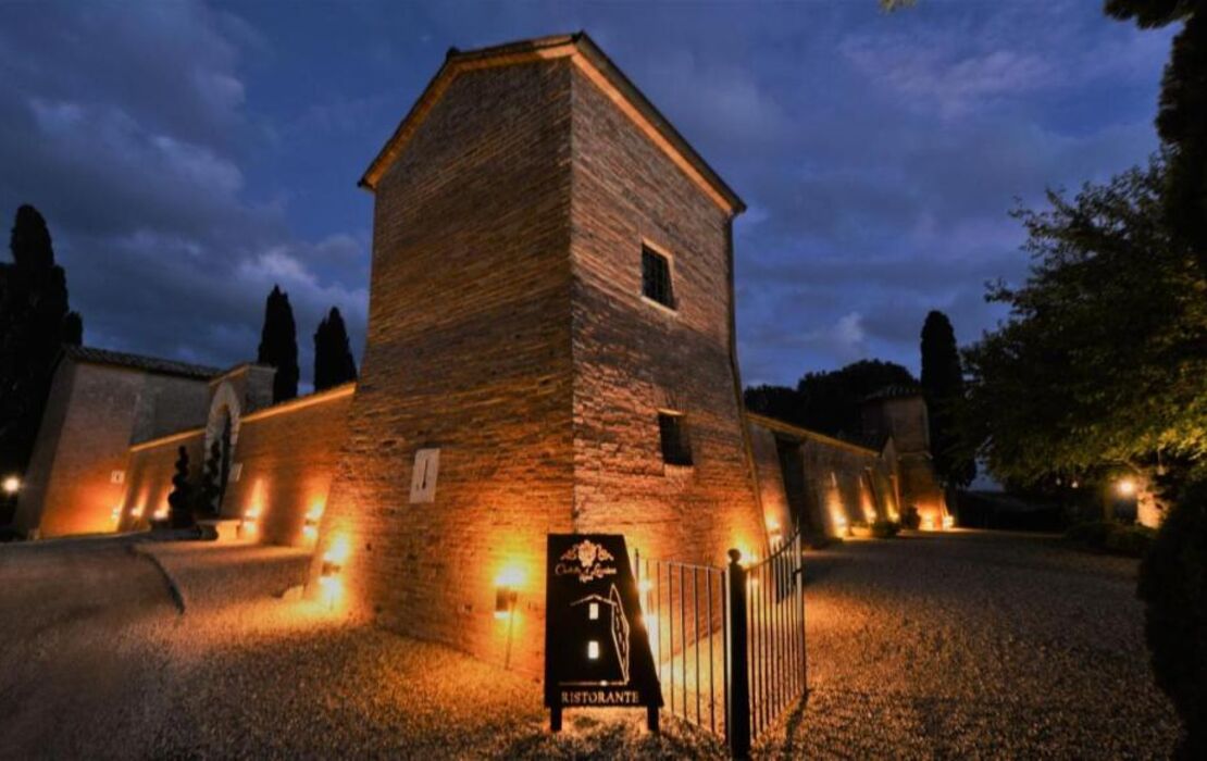 Castello di Leonina Adults Only