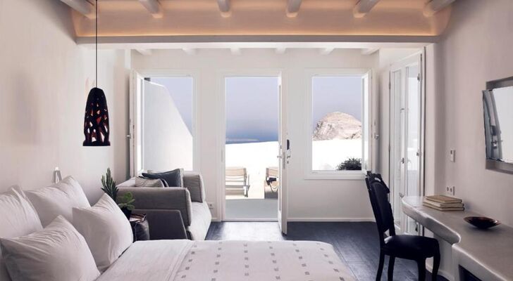 Cavo Tagoo Santorini