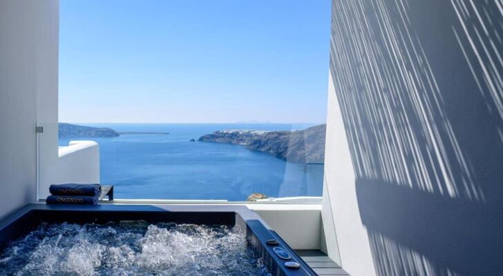 Cavo Tagoo Santorini