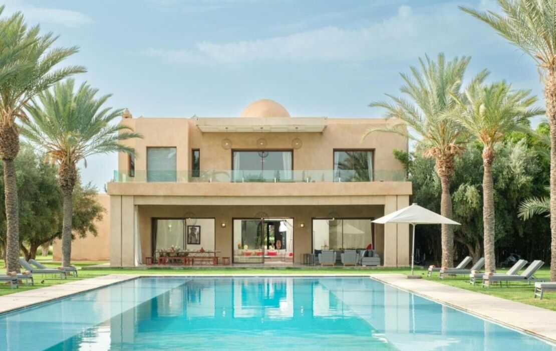 Adnaa - Modern Villa with 2 pools, sauna, hammam, tennis court & home cinema