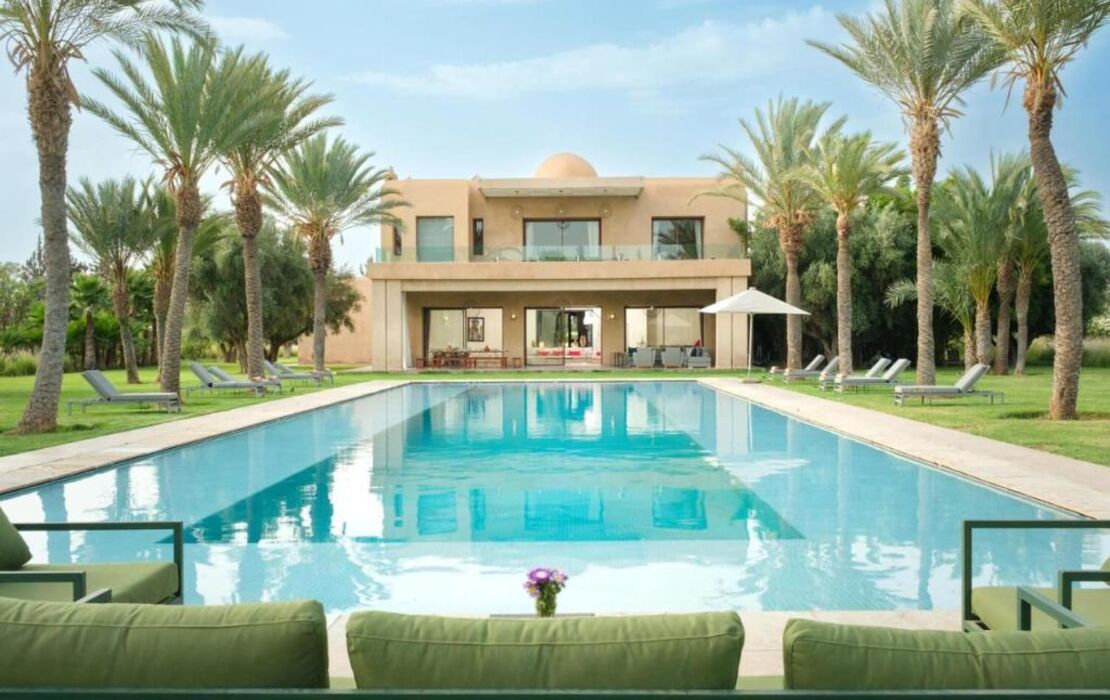 Adnaa - Modern Villa with 2 pools, sauna, hammam, tennis court & home cinema