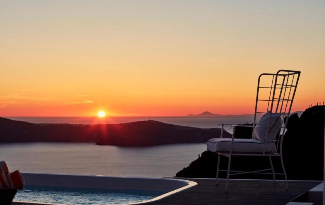 Katikies Chromata Santorini - The Leading Hotels of the World