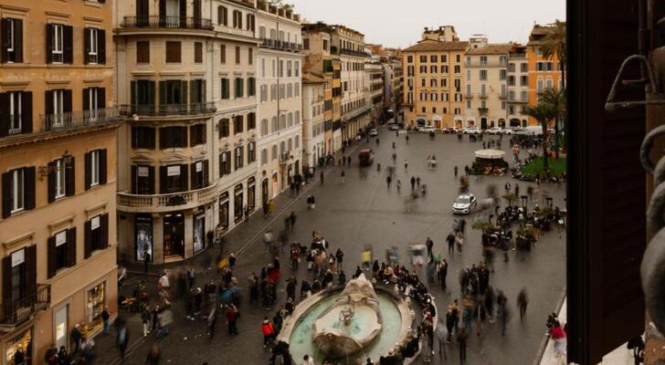 Piazza di Spagna 9