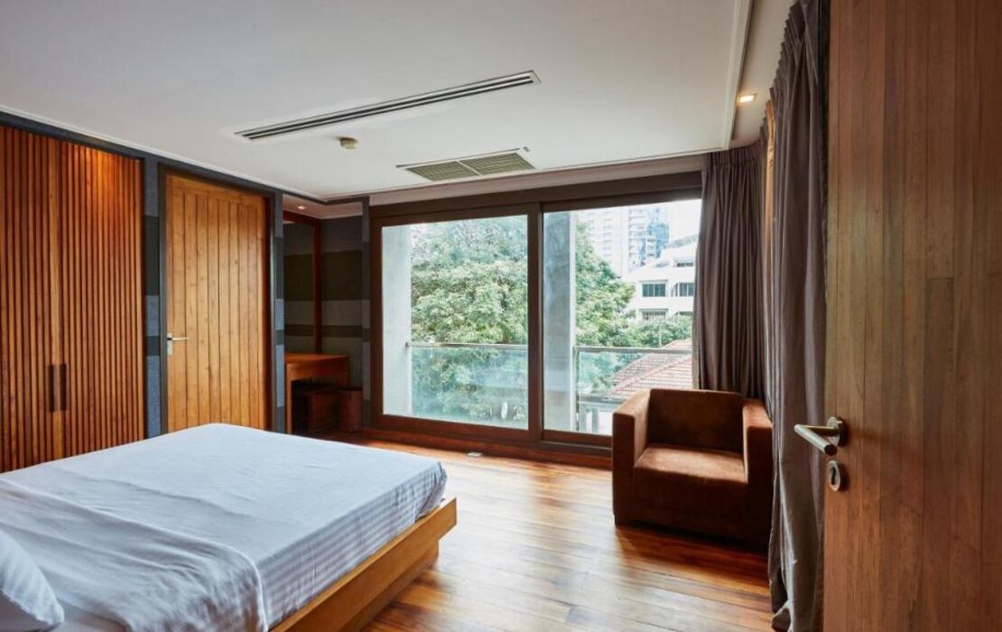 LUXX Langsuan Hotel - SHA Plus