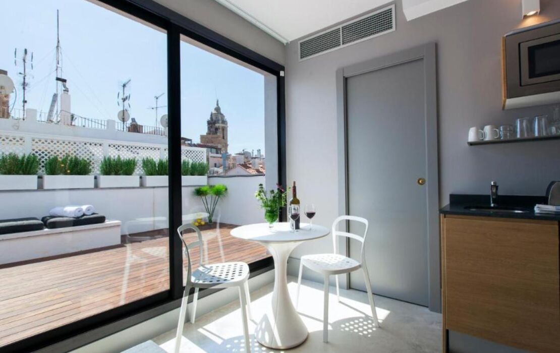 Kare No Apartments by Sitges Group