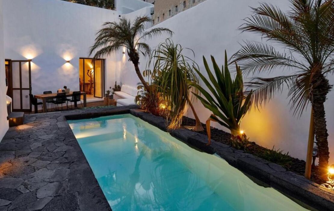 Arithera Villa in Santorini